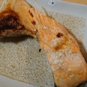 鮭のホイル味噌焼き